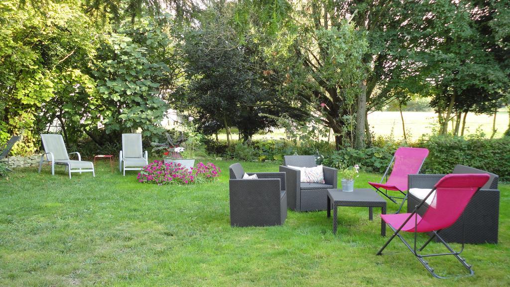 Saint-Saturnin-du-Bois Les 2 Madeleine Bed & Breakfast エクステリア 写真