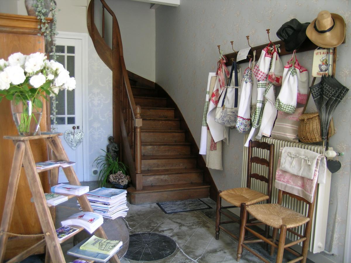 Saint-Saturnin-du-Bois Les 2 Madeleine Bed & Breakfast エクステリア 写真